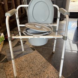 Bed commode chair