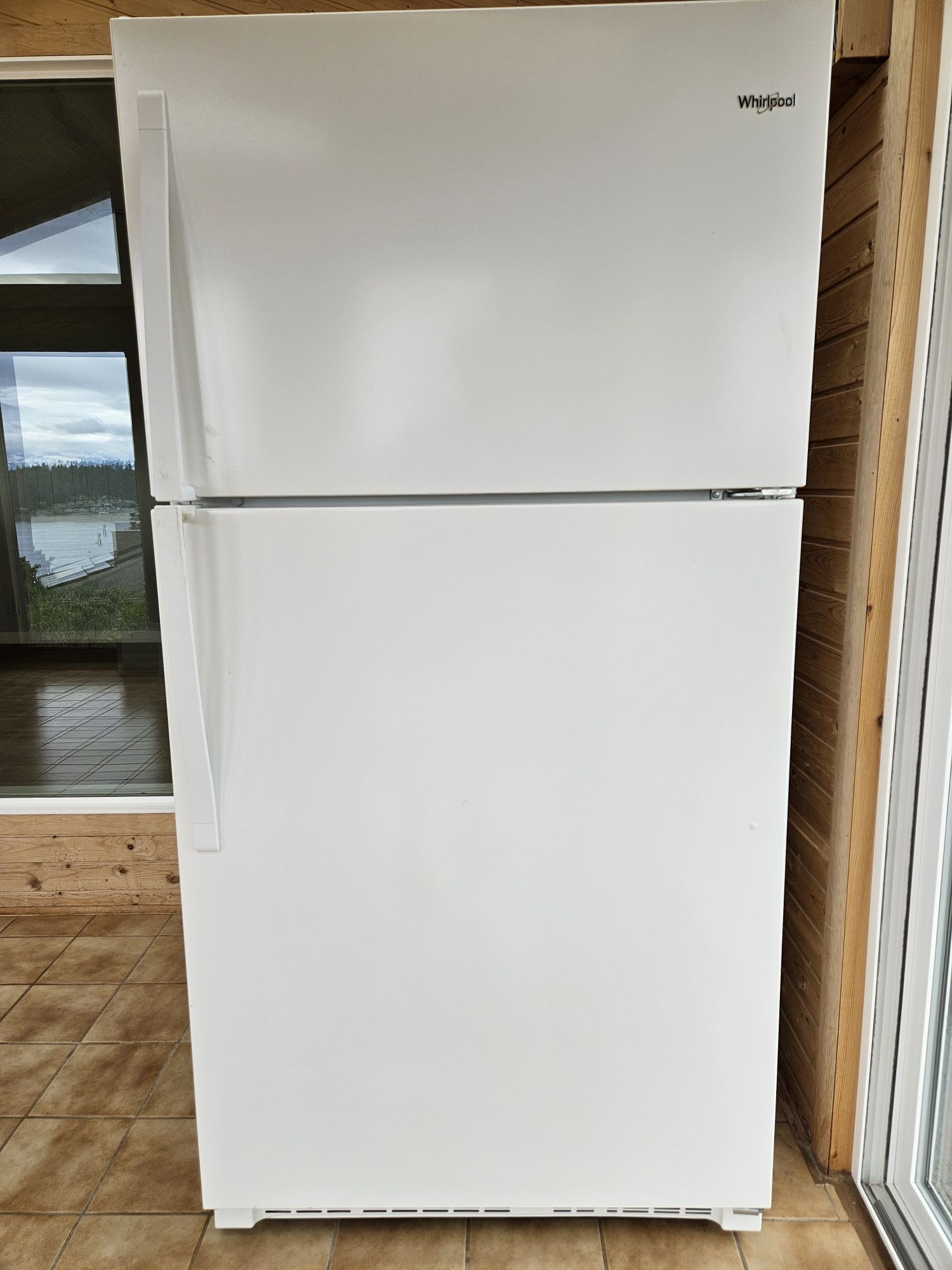 Whirlpool Refrigerator/top Freezer 
