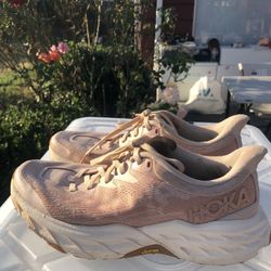 HOKA Speedgoat 5 Women’s Light Pink Athletic Running Sneakers Size 8B