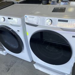 Samsung 4.5 Cu Front Load Washer & Gas Dryer Set In White