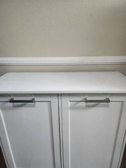 KEEP YOUR HOME ODOR FREE! Double deodorizer trash cabinet.
