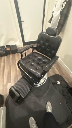 Barber chair