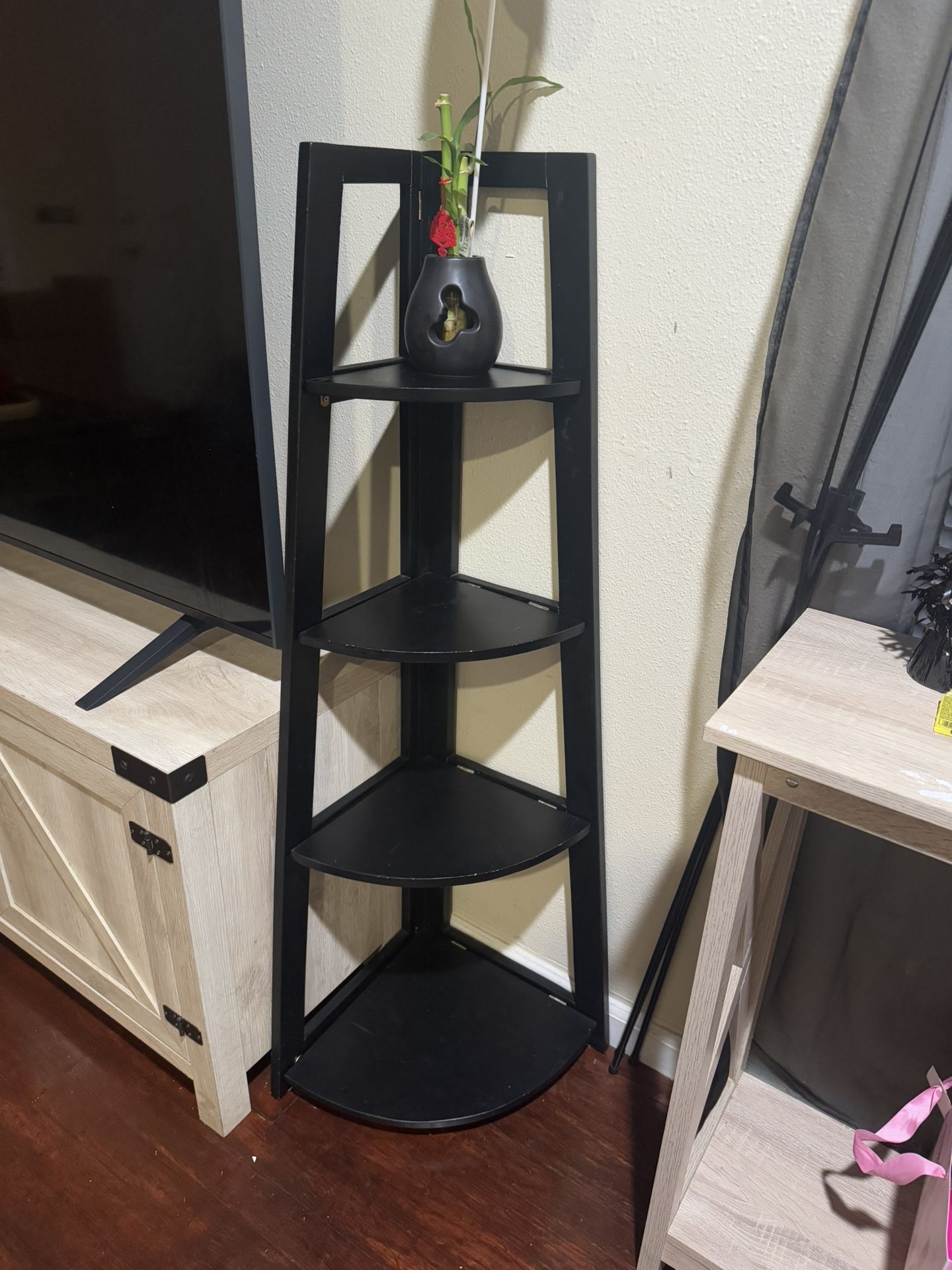 Corner Shelf