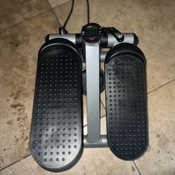 Electric Stepper With Resistance Bands