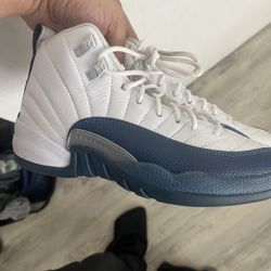 Jordan 12 Size 4