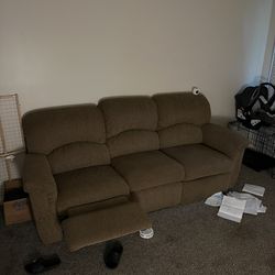 3 Seat Couch With Reclining Seats 