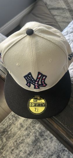 NY Yankees hat