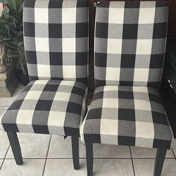 Cute set of chairs