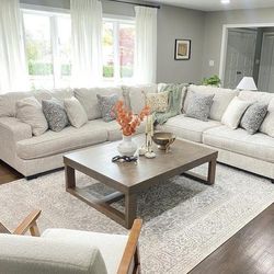 Beautiful Stunning Brand New Sectional!