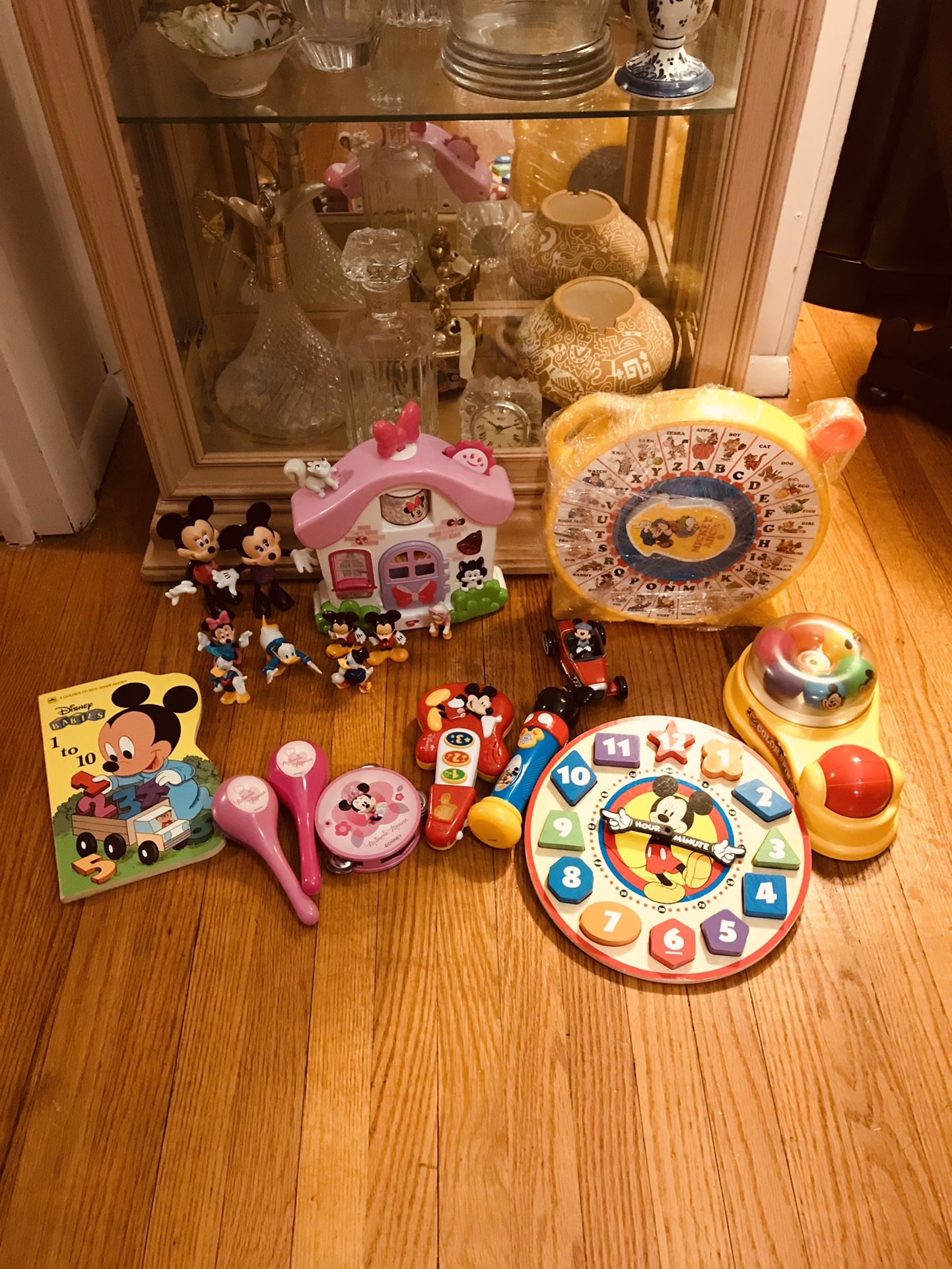 Nice Minnie And Mickey Mouse Lot (please View Pics) NO INDIVIDUAL SALES