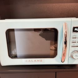 Galanz Retro Microwave, 900 W