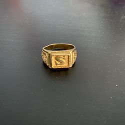 24kt Yellow Gold Ring 11.5 grams Weight
