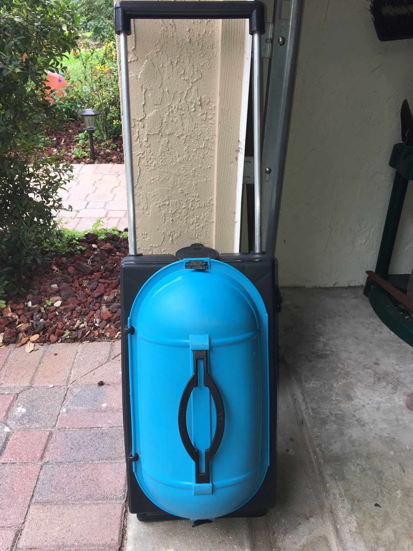 Roll N Donkey 2 Bowling Ball Hard Top Case