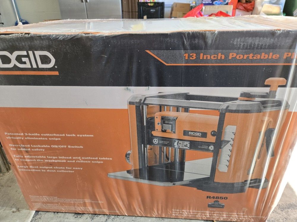 Ridgid 13 in Portable Planer