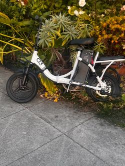 Q3 e-bike
