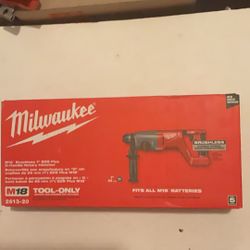 Brand New Milwaukee M18 Brushless 1” SDS Plus D-Handle Rotary Hammer ( Tool Only ).    150 Firm on Price.   150 Firme en Precio.