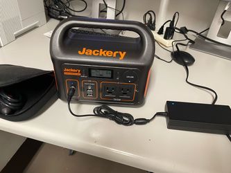 Jackery charging station