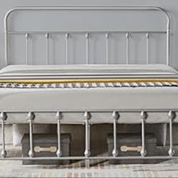 Silver Classic Metal Platform Queen Bed Frame Mattress 