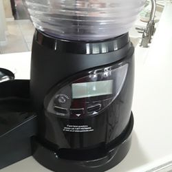 Timer  Dog Feeder In Weeki Wachee Spring Hill