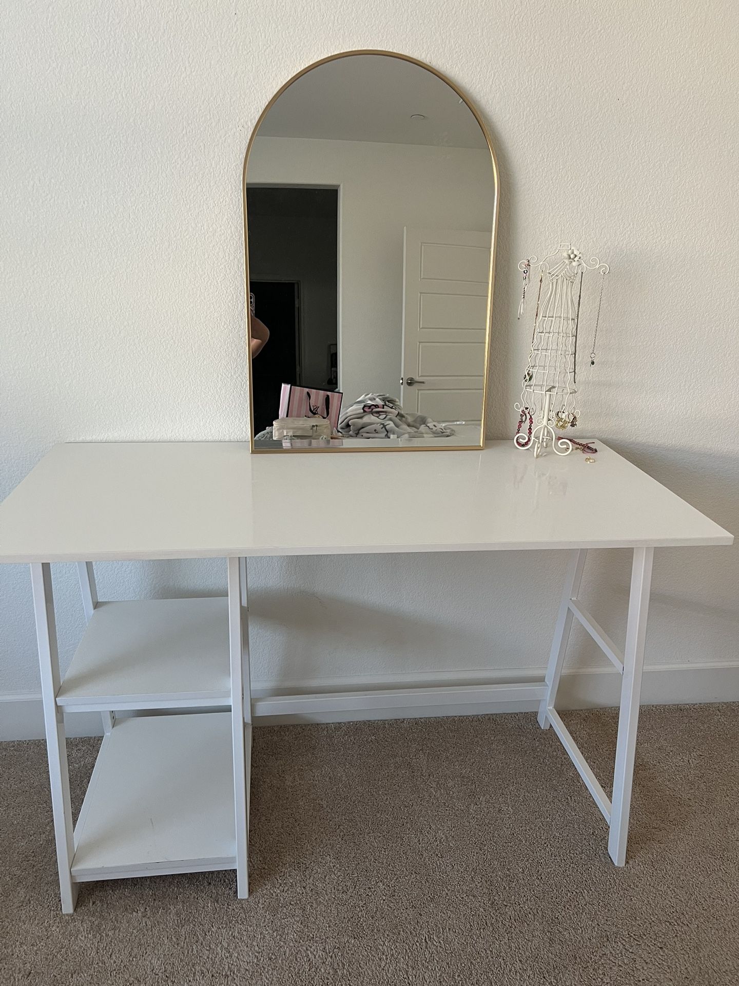47” Desk