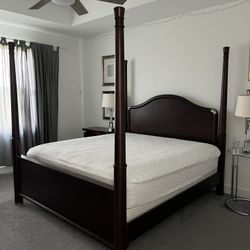 Complete Wood King Bed Set with Dresser and 2 Nightstands