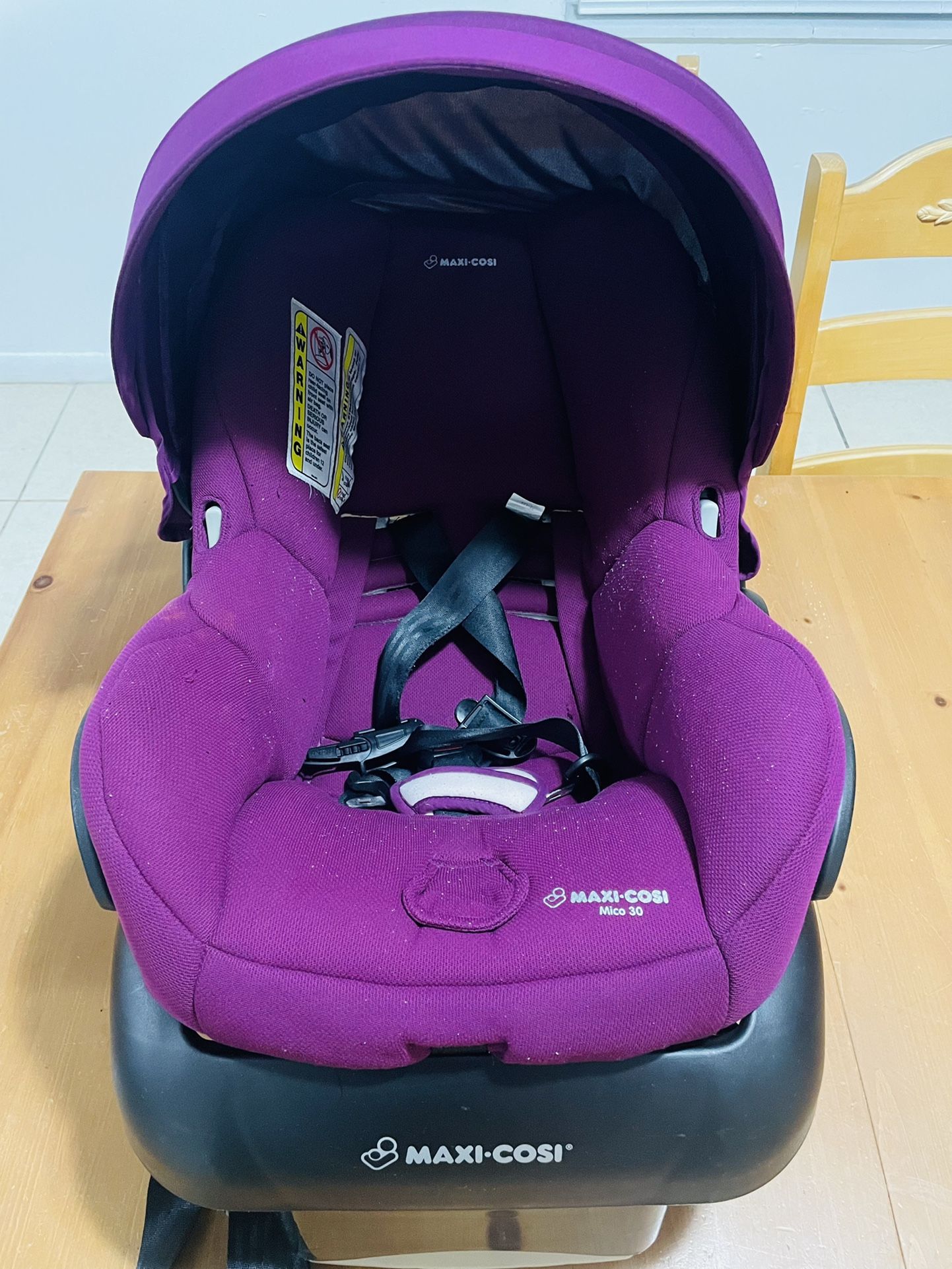 Maxi-Cosi Mico 30 Infant Car Seat in Purple 