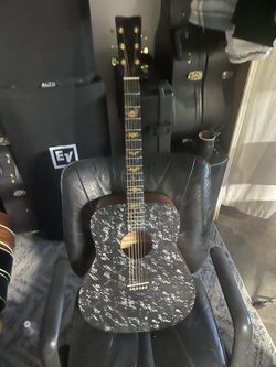Yamaha Acoustic Guitar