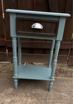 Decor Therapy Bailey Bead Side Table