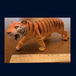 Vintage 1990s: Tiger