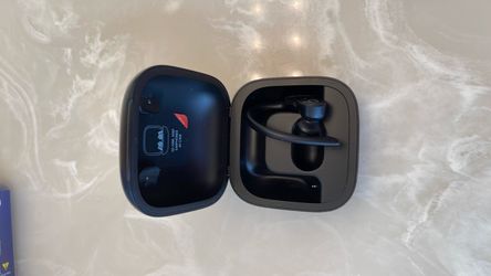 Powerbeats Pro 1 Right Ear Bud only