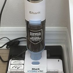 Shark Powerful Suction Vacuum & Hydro