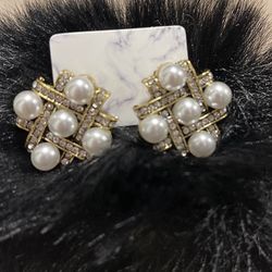 Golden Pearl Earrings 