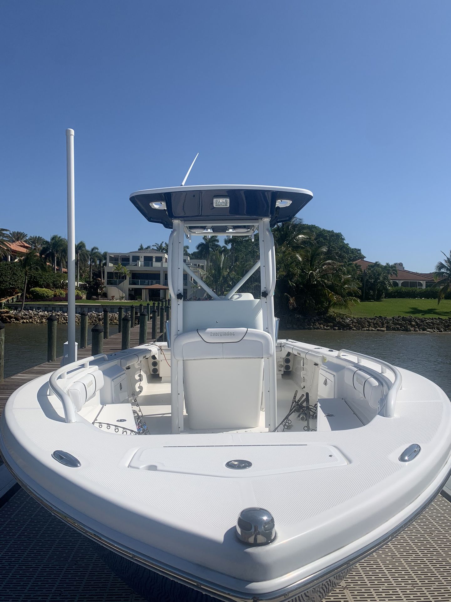 Detaling Boat