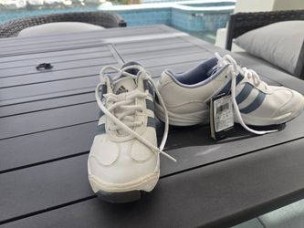 Women's Adidas Golf Shoes  - Size 6M