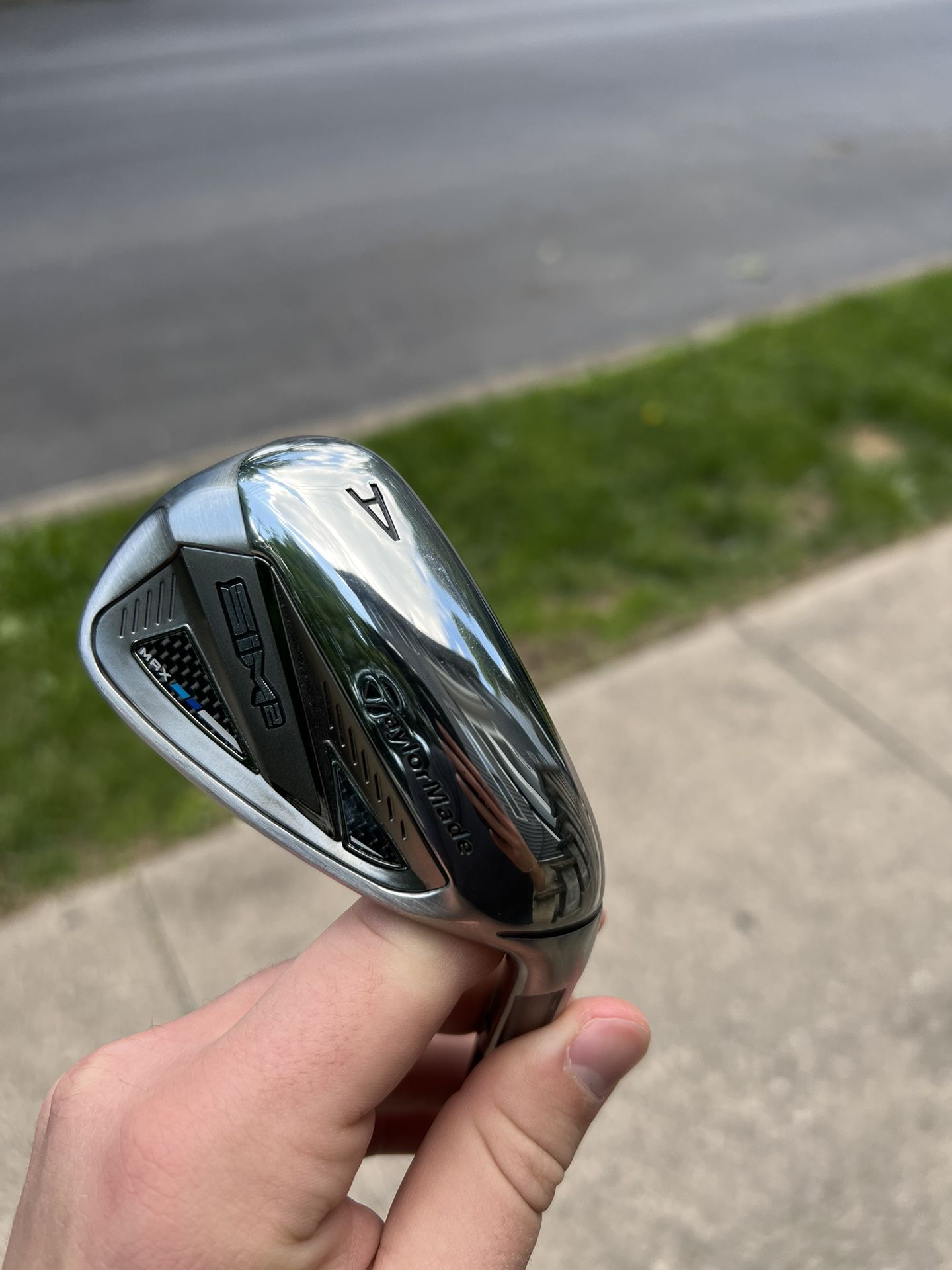 Taylormade Sim2- A Wedge