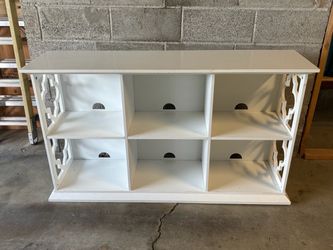 Sturdy Shelve