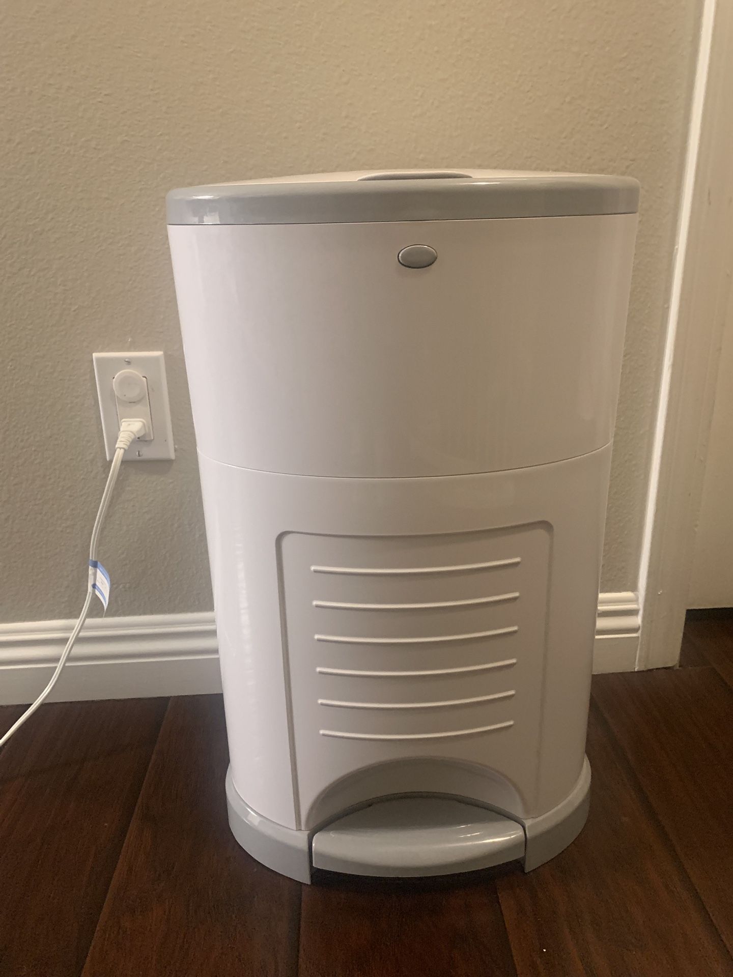 Dekor Diaper Pail