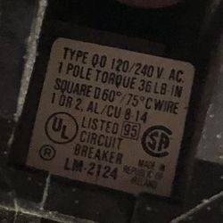 Square D 2124 Circuit Breaker