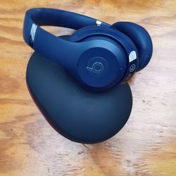 Beats studio 3  brand new no box