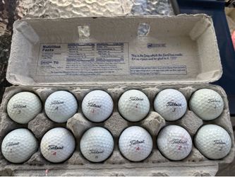 Used Titleist golf balls (12)