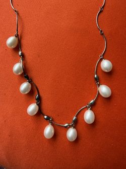 Beautiful 925 Silver Pearl Necklace About 9 Inches Long