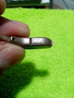 Oticon OPN s 3, Hearing Aid ,Mini Fit. Left Side With Storage Box, Cleaning Wand With Magnet And Speaker Removal Tool
