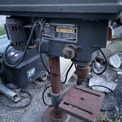 Drill Press For Table Top.  Craftsman. Works . Could Yes A Little Cleaning 
