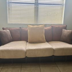 Freeeee Couch Set