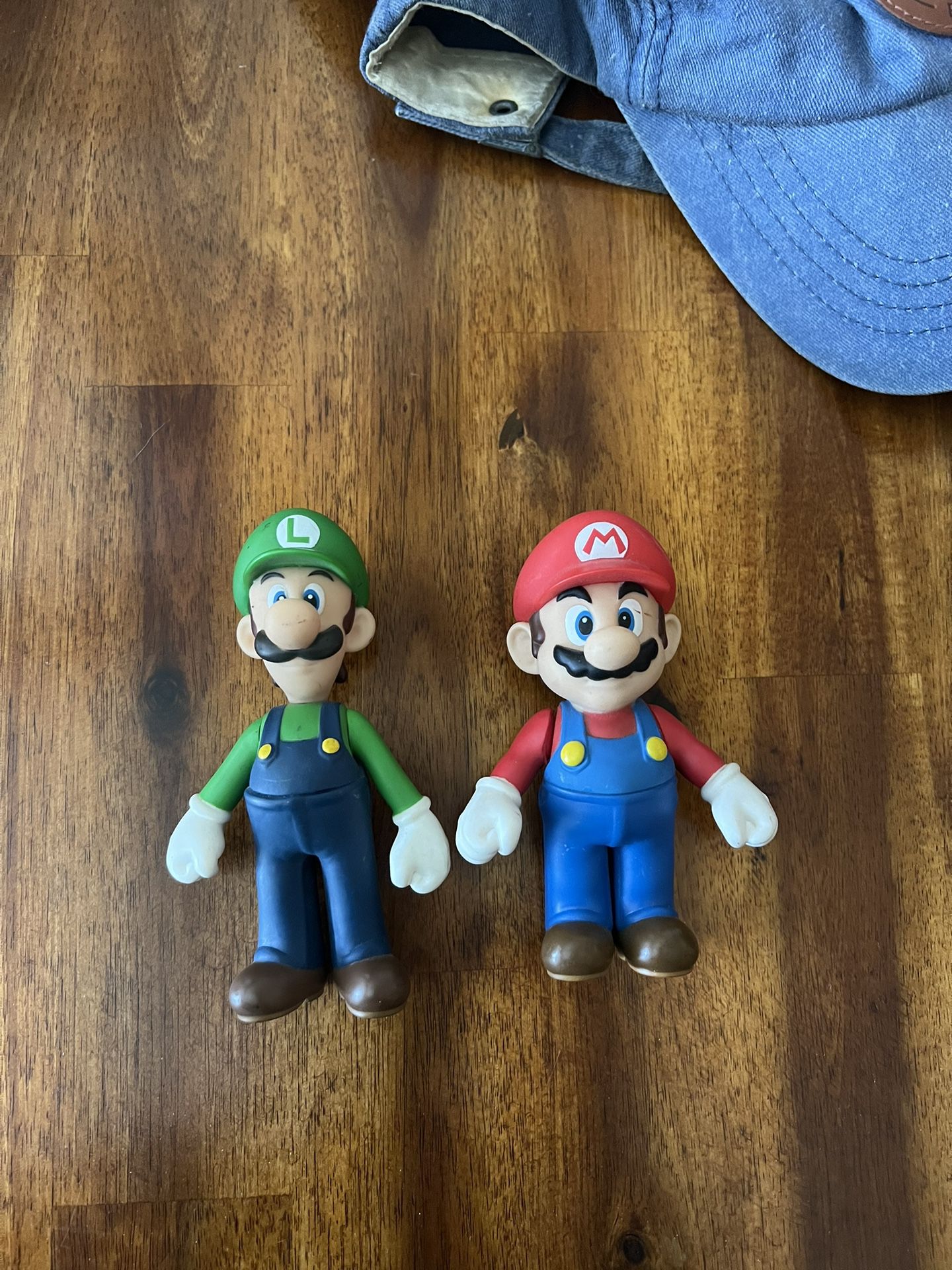 Mario & Luigi Figurine 