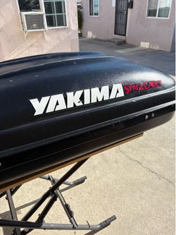 Yakima cargo box