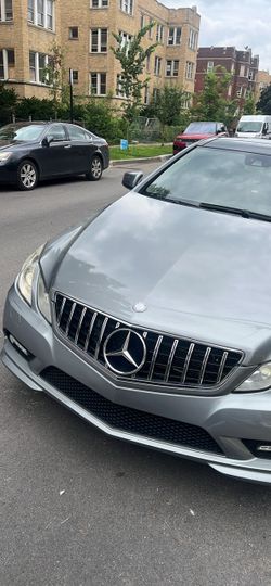2010 Mercedes-Benz E 550 2 door coupe