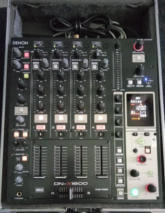 Denon Digital Pro D.J. Mixer