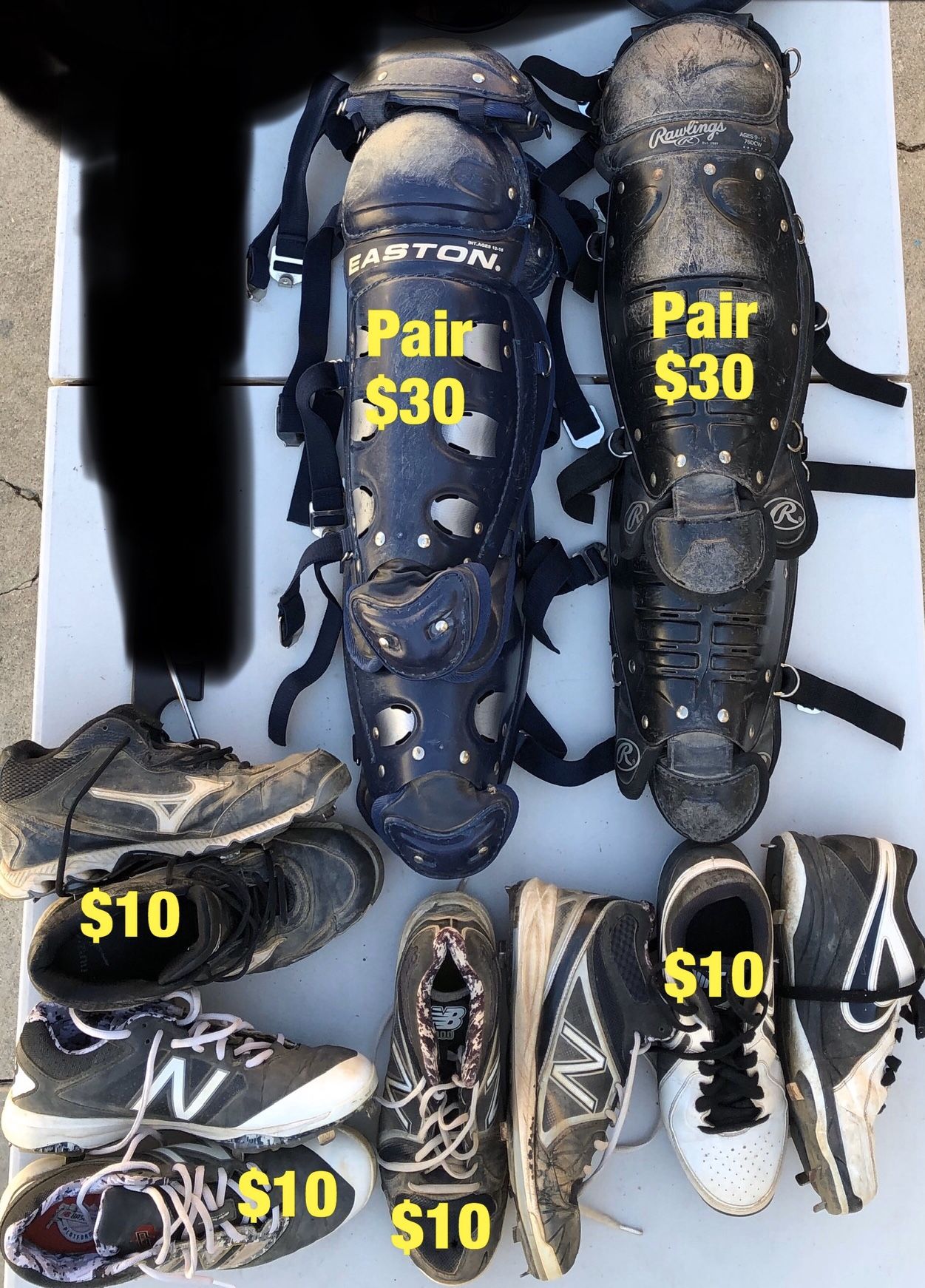 Baseball catcher gear cleats leg guards Easton Rawlings Nike mizuno new balance equipment gloves