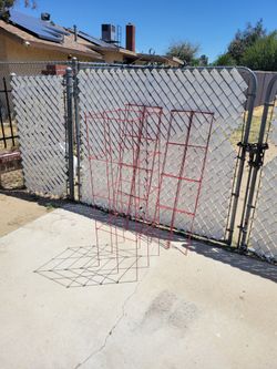 3 Collapsible Tomato Cage's